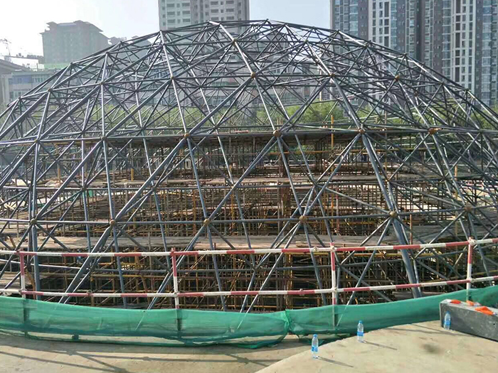 青海球形网架钢结构施工